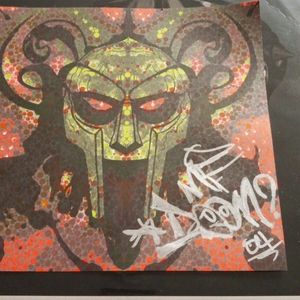 MF DOOM AUTOGRAPH & MF DOOM BOOKHEAD ALBUM..